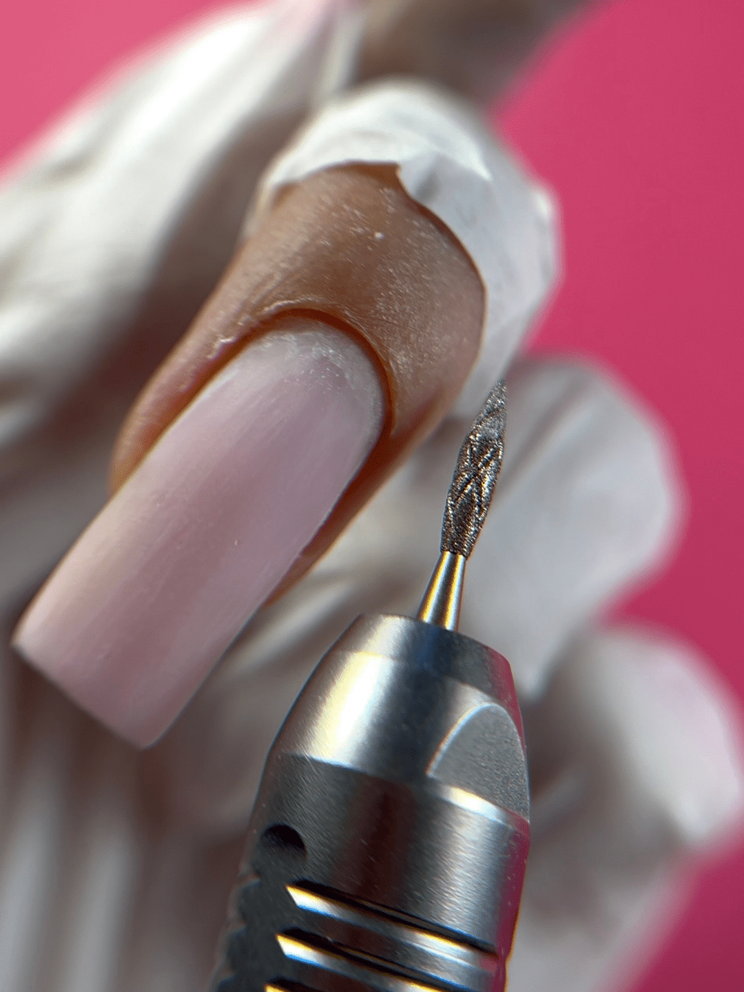 Frez diamentowy do skórek w kształcie długiego płomyka z nacięciami COOL BITS GOLD LINE - iqnails