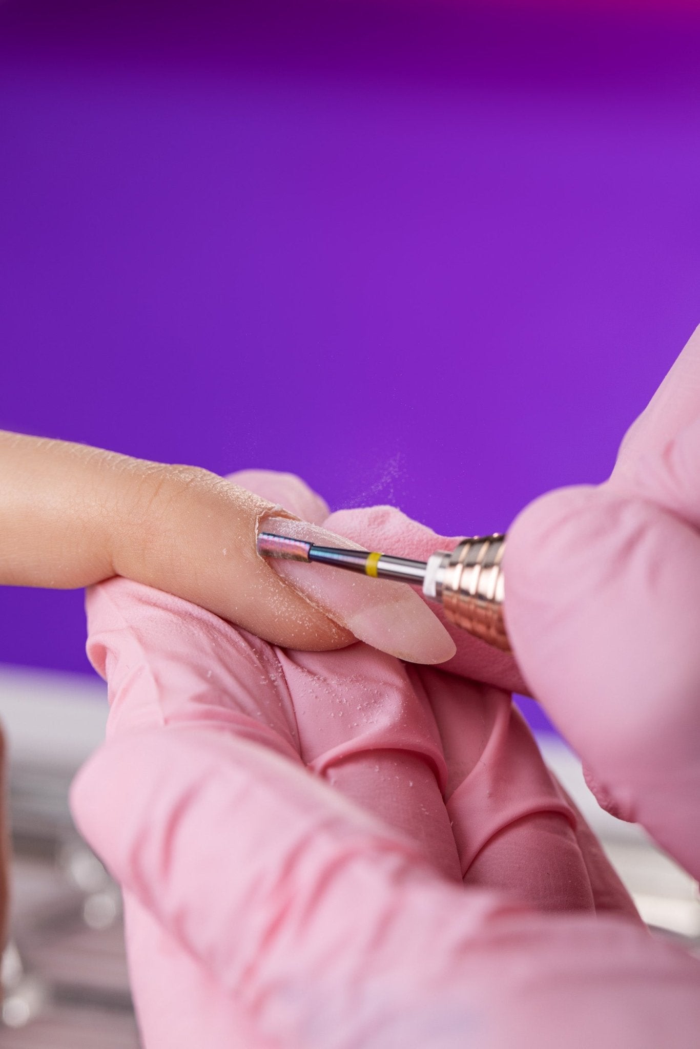 Frez z węglika spiekanego do skórek z powłoką kameleon - bardzo delikatny, odwrócony stożek - iqnails