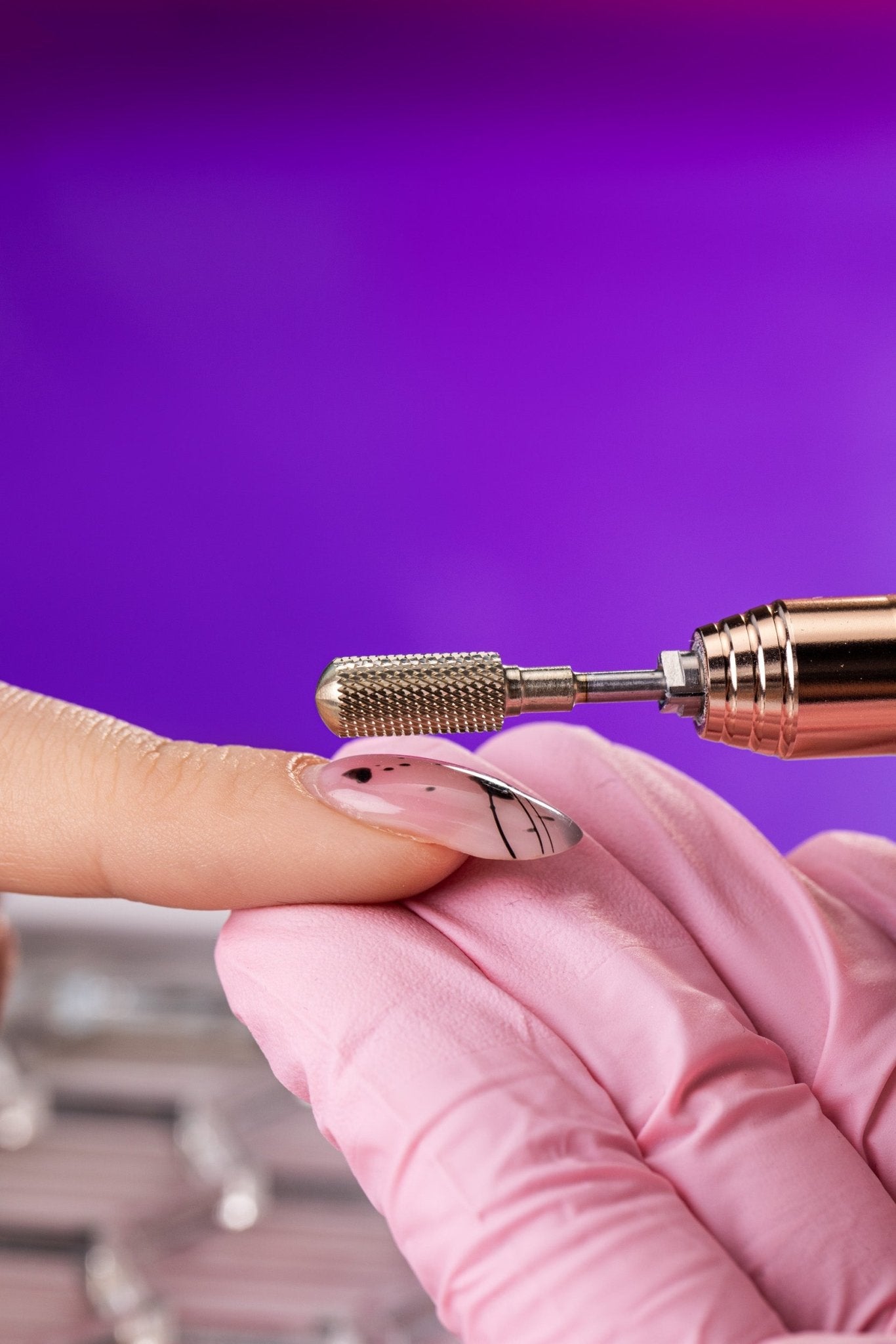 Frez z węglika spiekanego idealny do hybrydy i żelu ze złotą powłoką - delikatny walec - iqnails