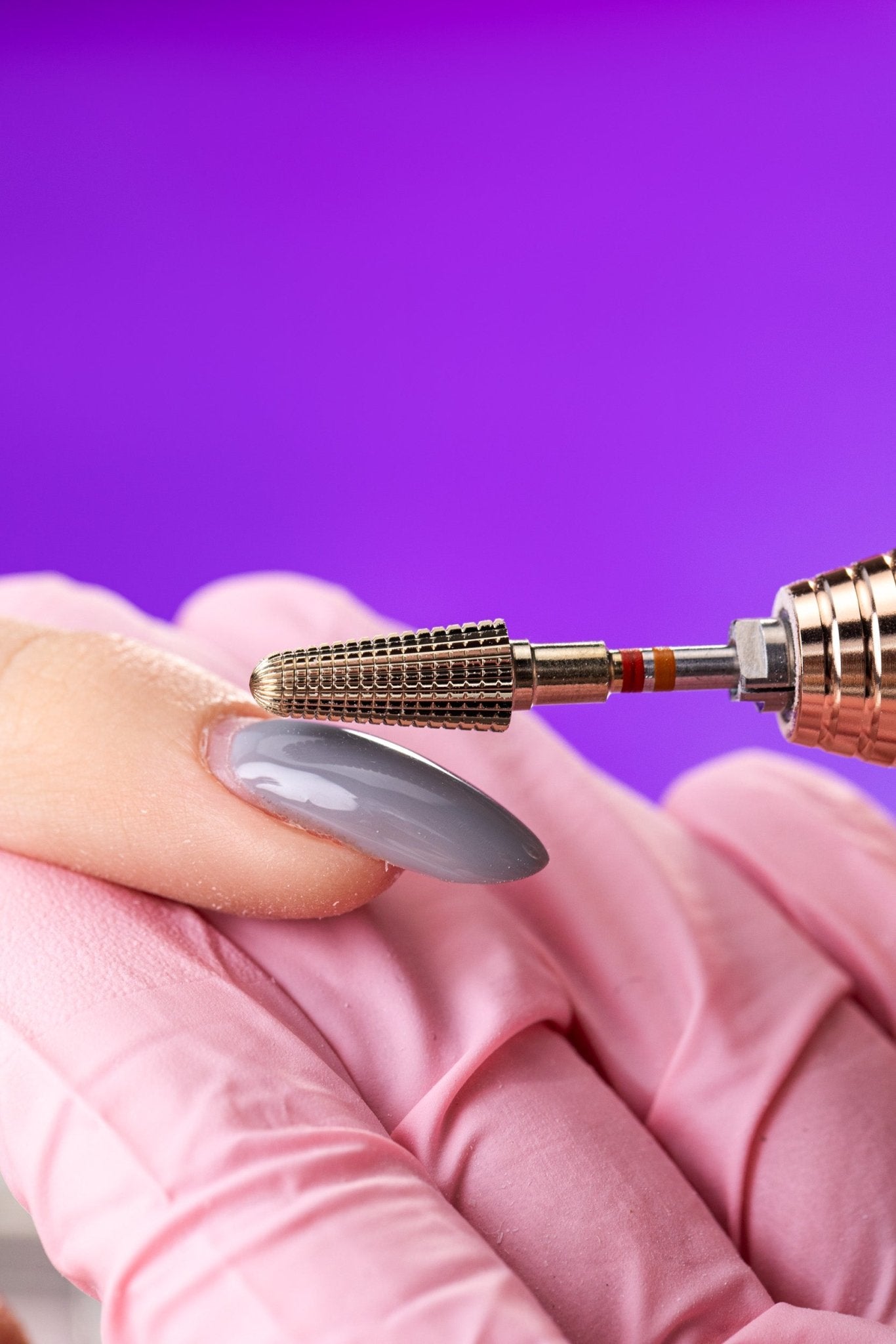 Frez w kształcie stożka do hybrydy, żelu i akrylu 2w1 (do pracy w lewo i w prawo) DuoFrez - iqnails