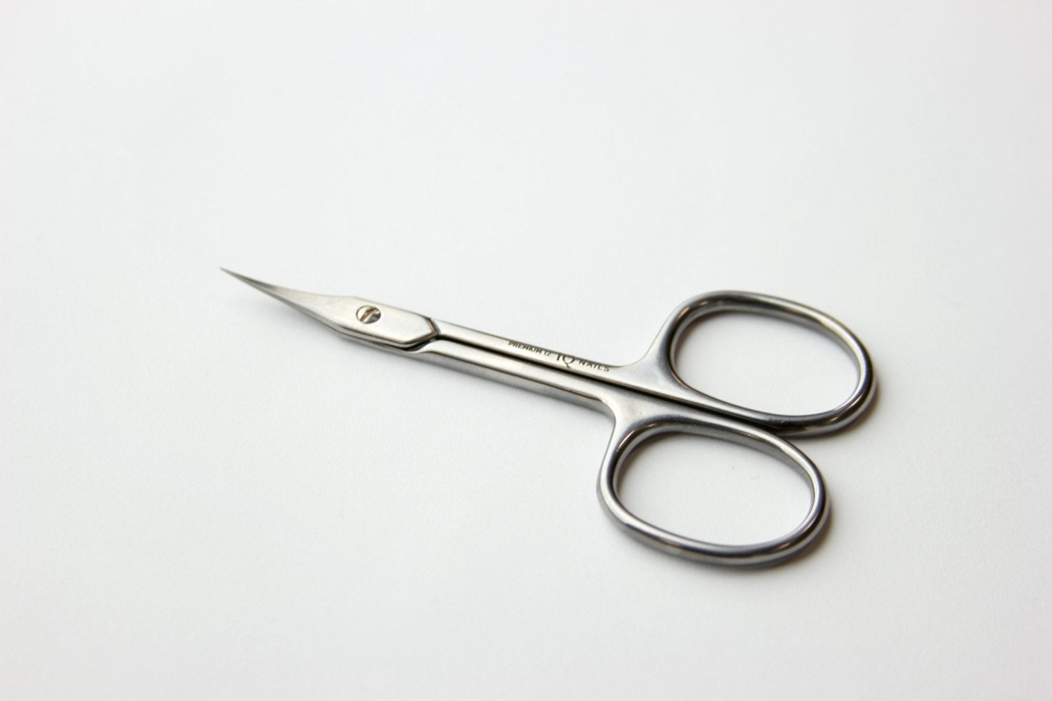 Nożyczki do skórek premium (długość ostrzy 18 mm lub 24 mm) - iqnails